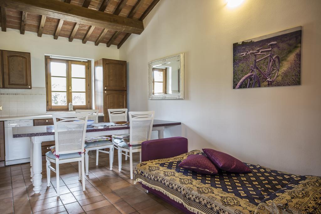 Borgo Da Vinci Hostal Volterra Habitación foto